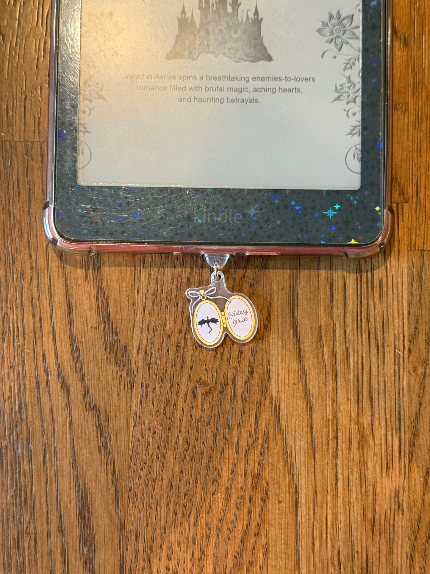 Fantasy Girlie Locket USB-c Kindle Charm