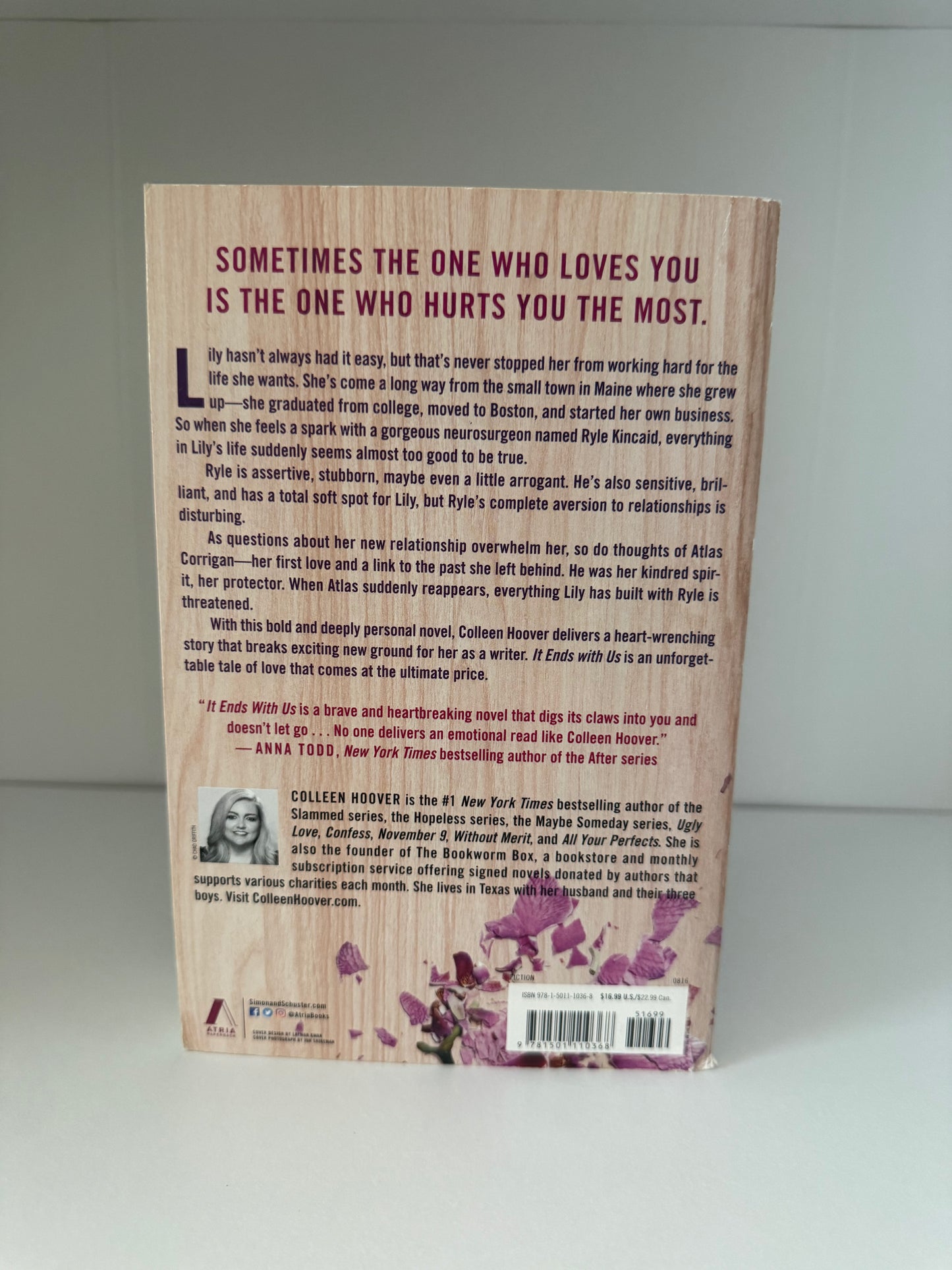 It Ends With Us by Colleen Hoover